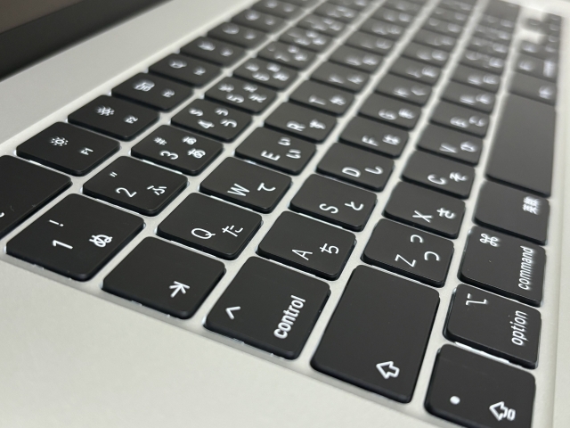 型落ちの新品MacBookはアリなのか?