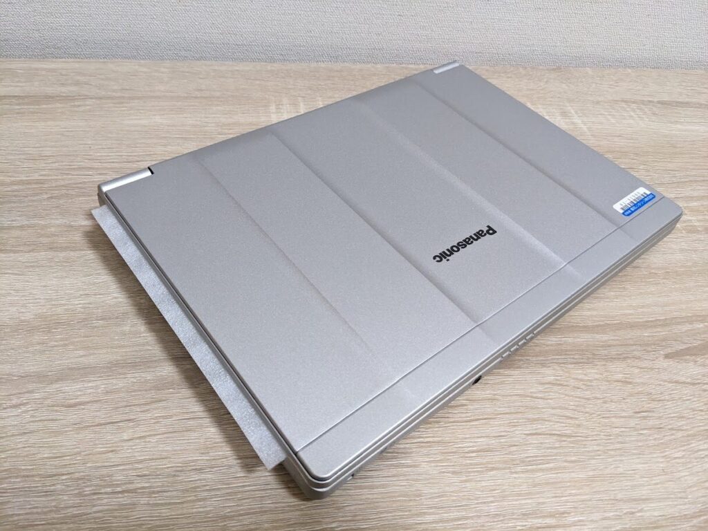 クオリットで購入したレッツノートSV8