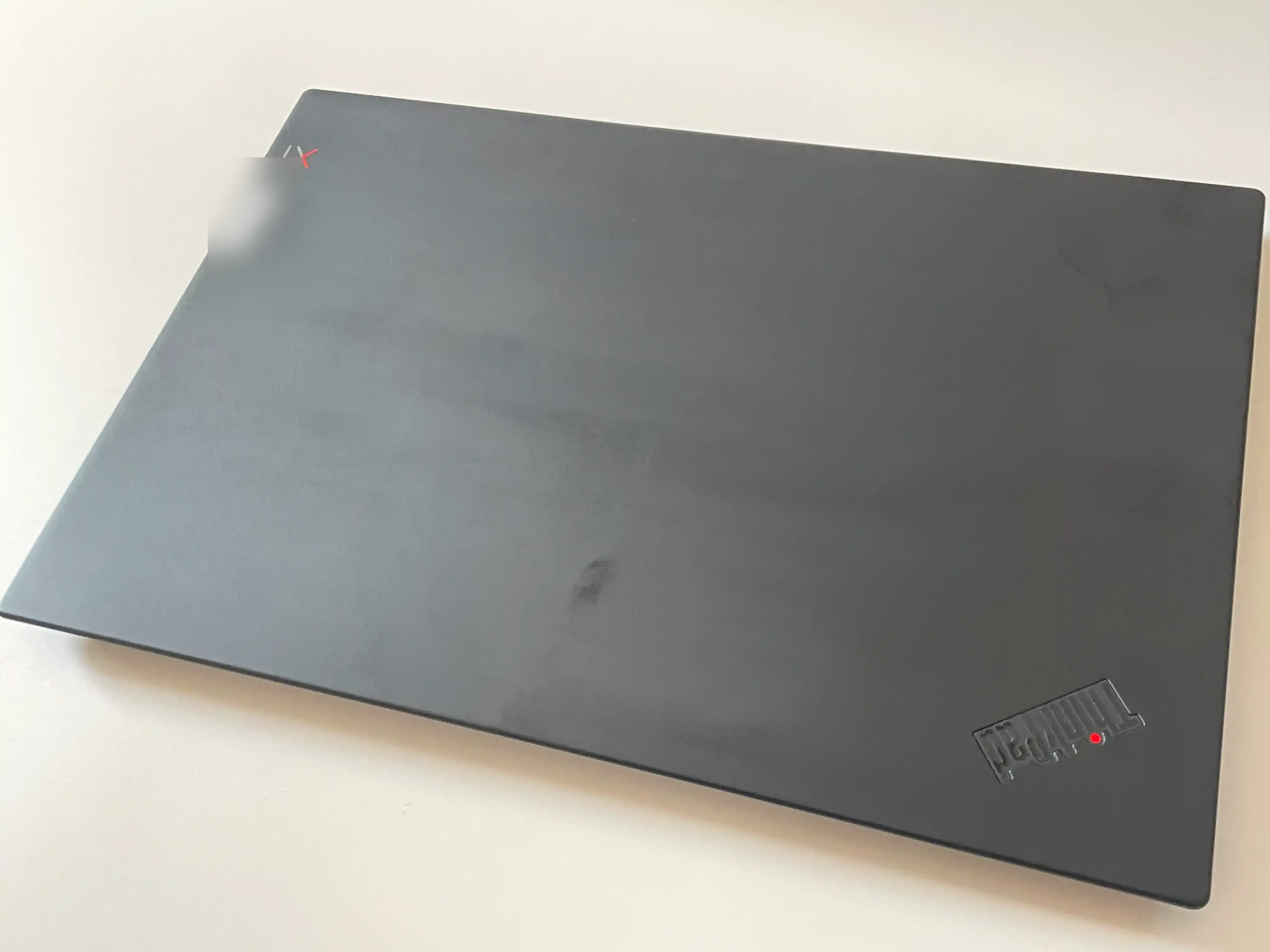 ジャンクワールドで購入したThinkPad X1 Carbon 6th genの天板