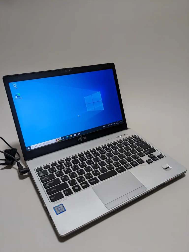 PCWRAPで購入した富士通のLIFEBOOK S937/Sを起動したところ